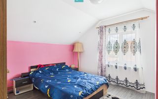 Casă spațioasă cu grădină în Topolovățu Mare - Poză 11