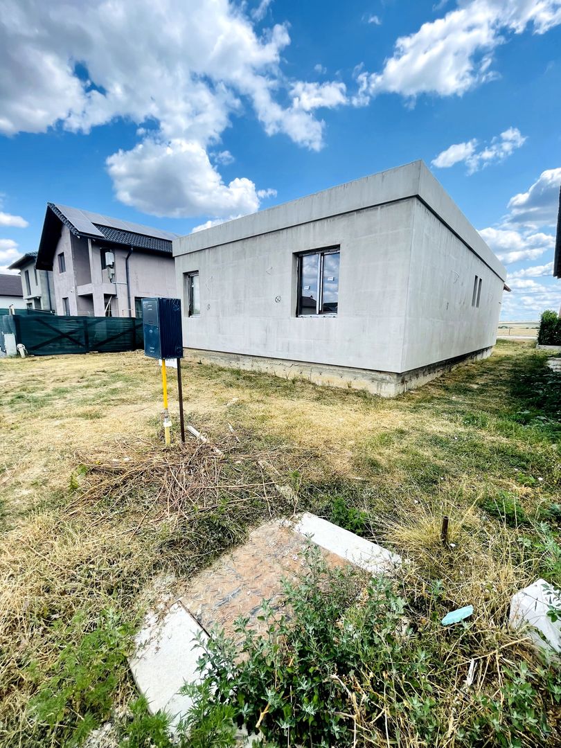 Casă plan Parter în stil mediteranean – Cihei (la roșu) - Poză 2