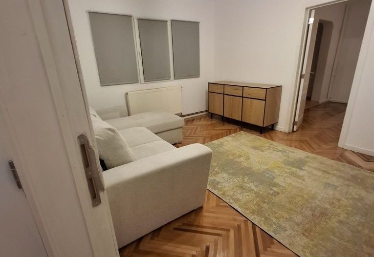 Aparatment 2 camere 50 mp  Podu Ros Splai Bahlui 350 euro - Poză 1