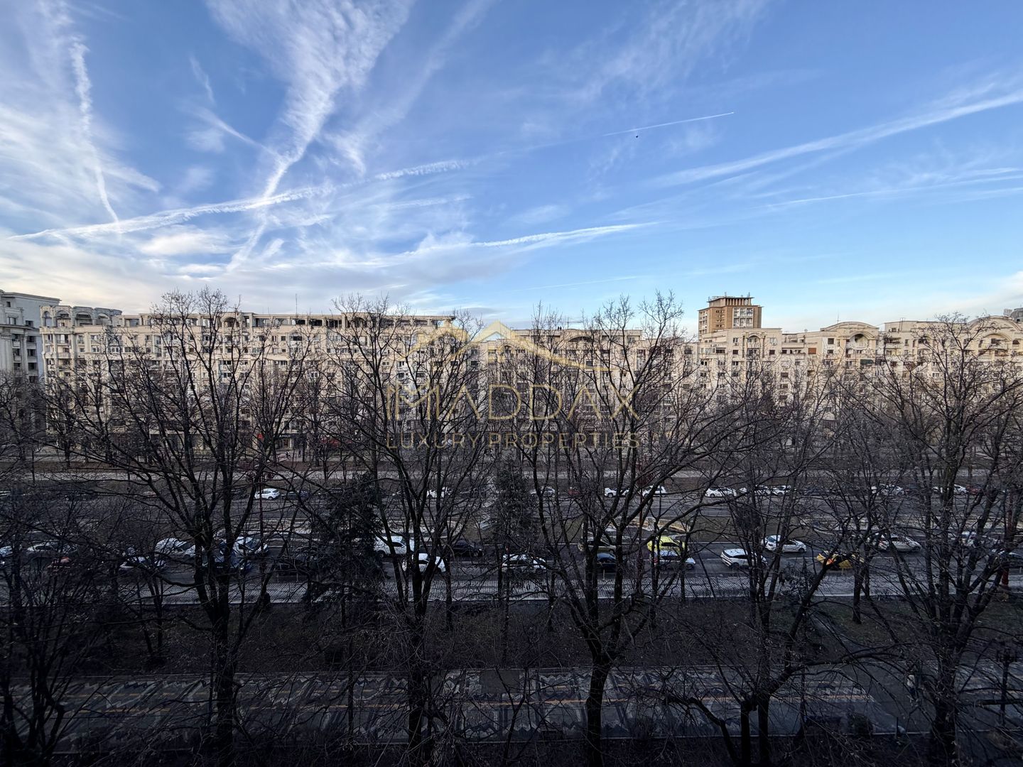 Apartament cu 4 camere *95mpc* // Bulevardul Unirii - Poză 2