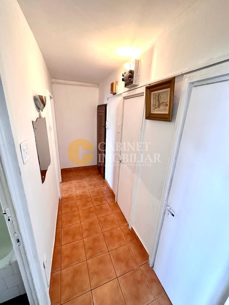 Apartament cu 2 camere la bulevard - 50mp - Bloc fara risc - Podu ros - Poză 7