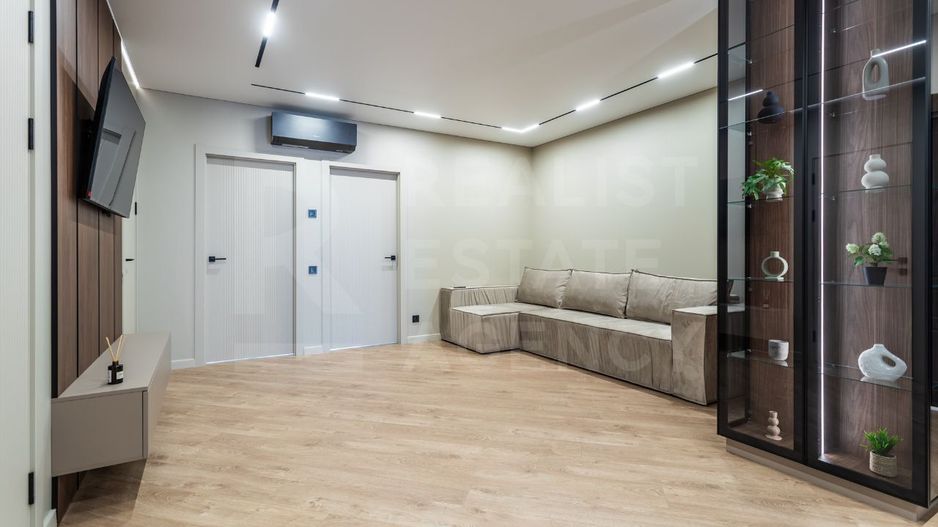 Vânzare, apartament, 3 camere + living, strada Ion Buzdugan, Buiucani - Poză 2