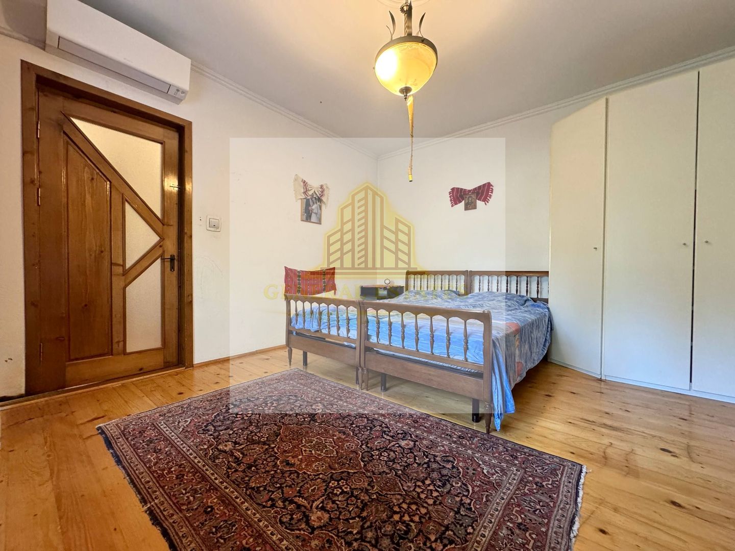 Vânzare Casă  D+P+E - 230 m.p. - Bucium - Poză 14