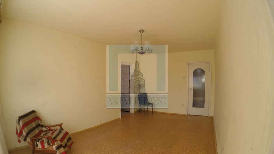 Apartament 3 camere, boxă - zona Grivitei - Poză 3