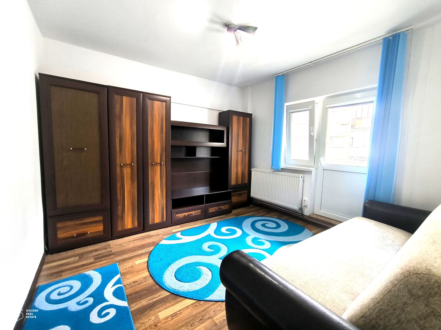 Apartament spatios 2 camere cu centrala, zona  Confectii - Poză 3