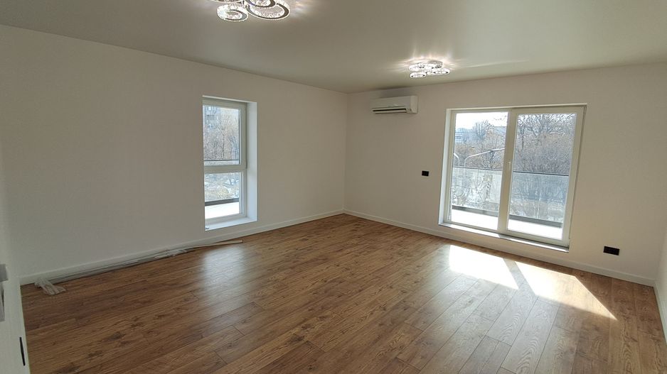 Prima inchiriere 3 camere+ parcare subterana , bloc nou S31 - Poză 1