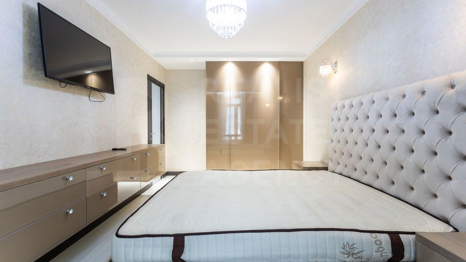 Chirie, apartament, 3 camere, strada Nicolae Testemițanu, Centru - Poză 1