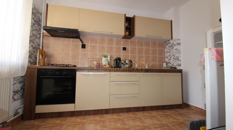 3 camere, etaj 1, centrala - Complex Studențesc - Poză 3