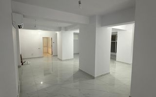 DE ÎNCHIRIAT – SPAȚIU COMERCIAL ULTRACENTRAL - Poză 2