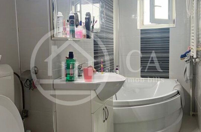 Apartament cu 2 camere de vanzare in zona Nufarul, Oradea - Poză 3