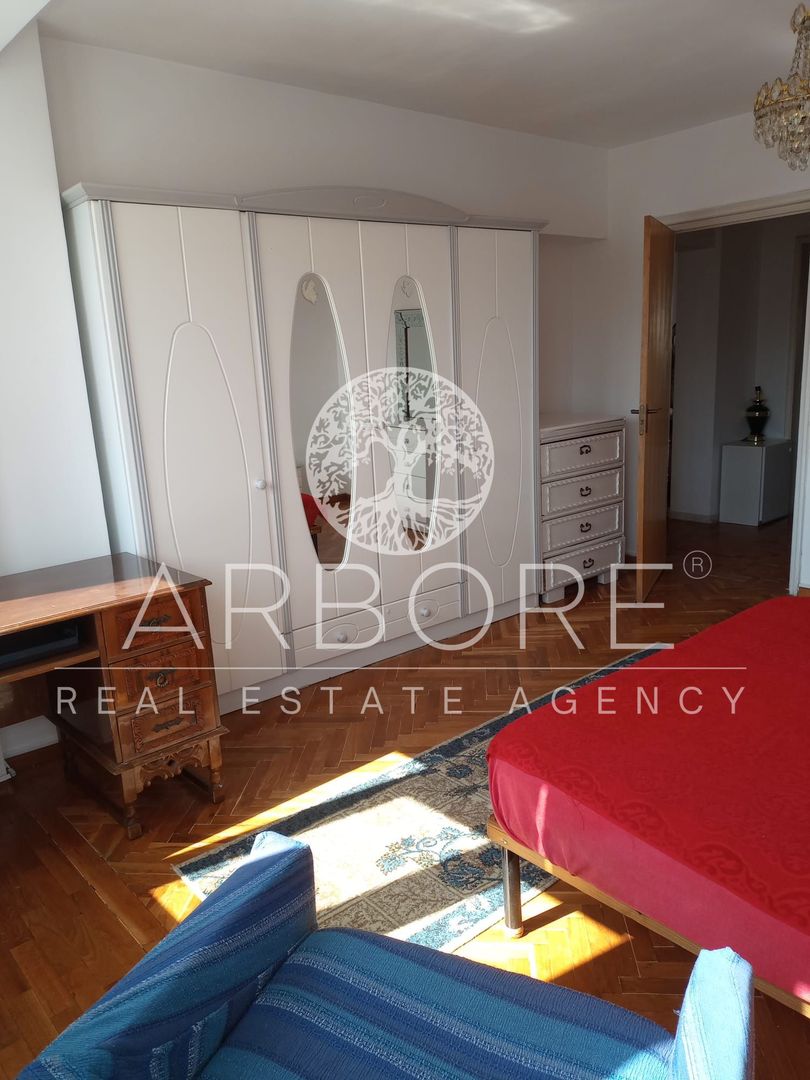 Inchiriere apatament 3 camere 2bai.zona Unirii, Rond Cosbuc,et.4din8 - Poză 1