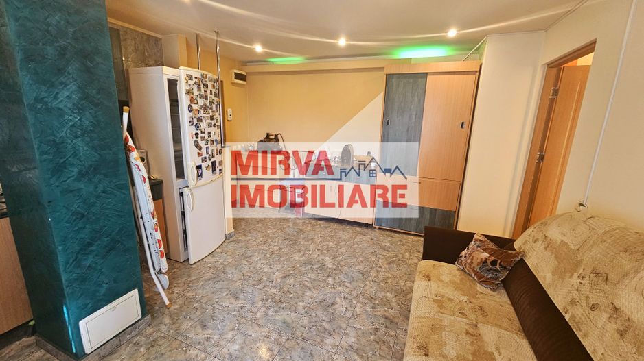 Vanzare apartament 2 camere, mobilat si utilat, in Plopeni - Poză 17