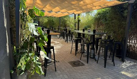 Spațiu  576mp+120mp curte  la 5 minute de Metrou Pipera