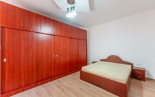 Apartament cu 3 camere la curte comună în Grădiște - Poză 23
