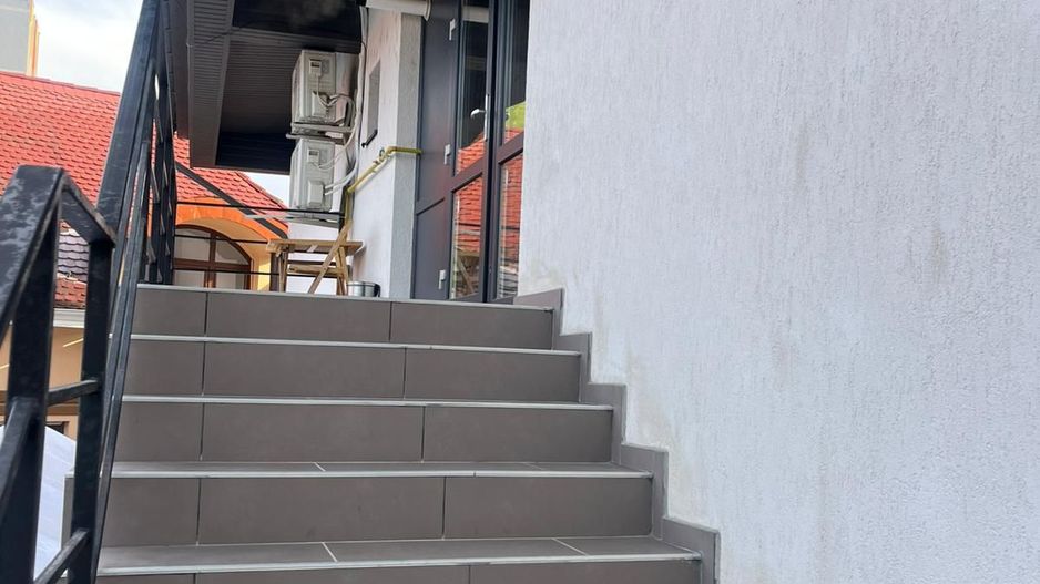 Spațiu comercial,  40 mp, ultra-central COVASNA - Poză 3