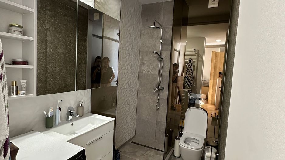 Apartament luminos, mobilat complet, cu loc de parcare inclus - Poză 6