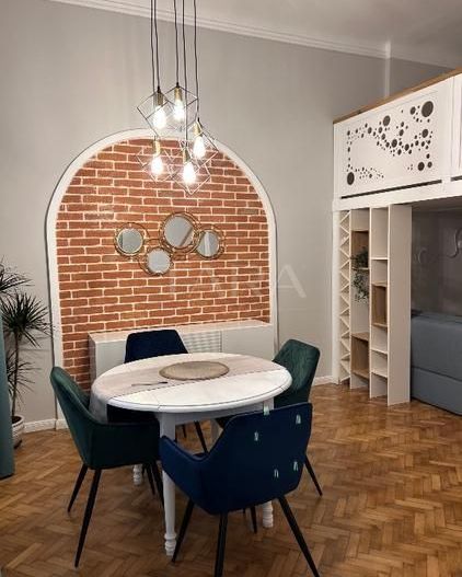 Apartament cochet, clădire interbelica, ultracentral, investitie. - Poză 2