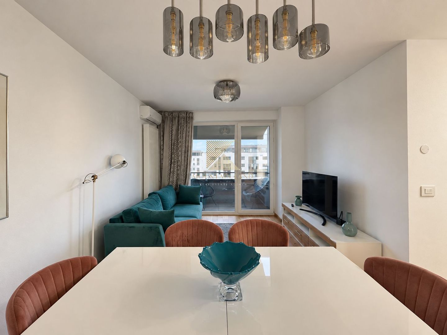 Apartament premium cu 2 camere, decomandat, etaj 5, Kasper Coresi Mall - Poză 6