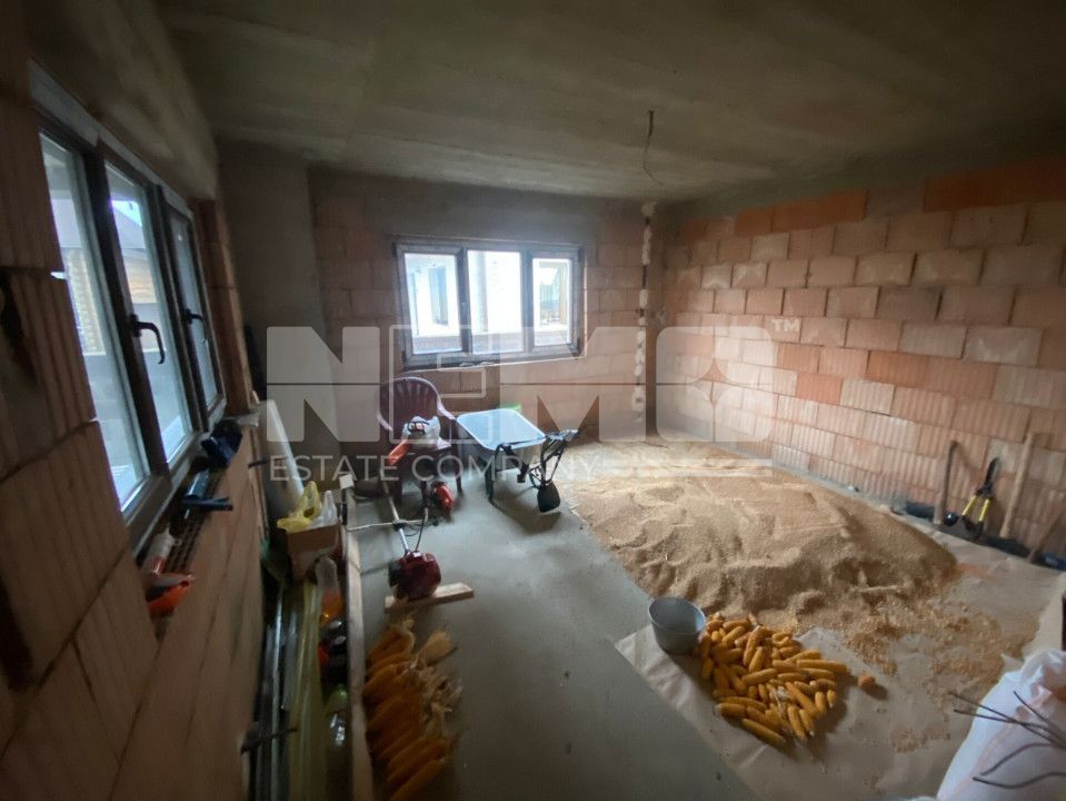 Casa de vanzare- Strada Alexandru Vlahuta - Poză 8