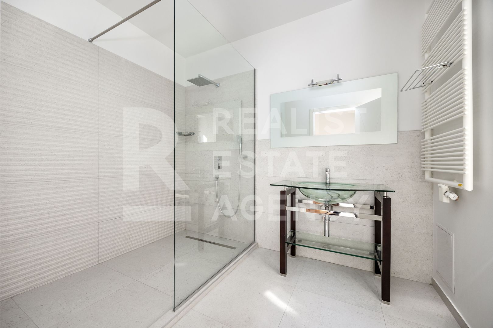 Penthouse, Jean Monnet Residence - Poză 17