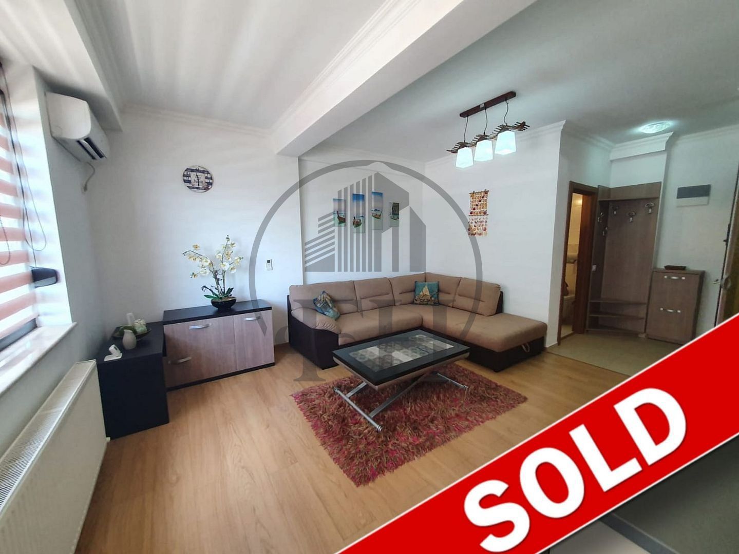 SOLD / VANDUT Apartament cu 2 camere de vânzare în zona Central - Poză 1