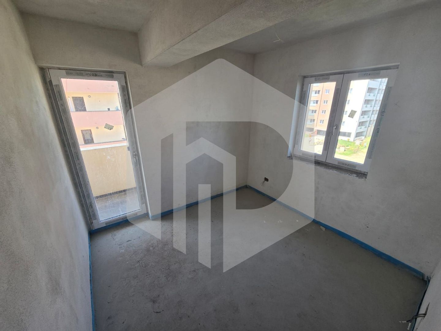 Apartament nou 3 camere decomandate loc de parcare inclus - Poză 10