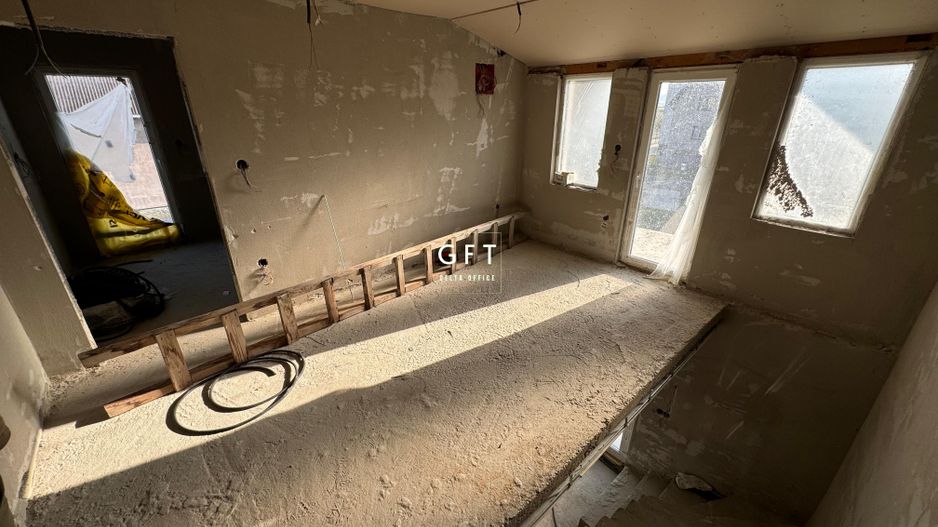 Casa de vanzare la Orheiul Bistritei si teren de 24 de ari - Poză 12