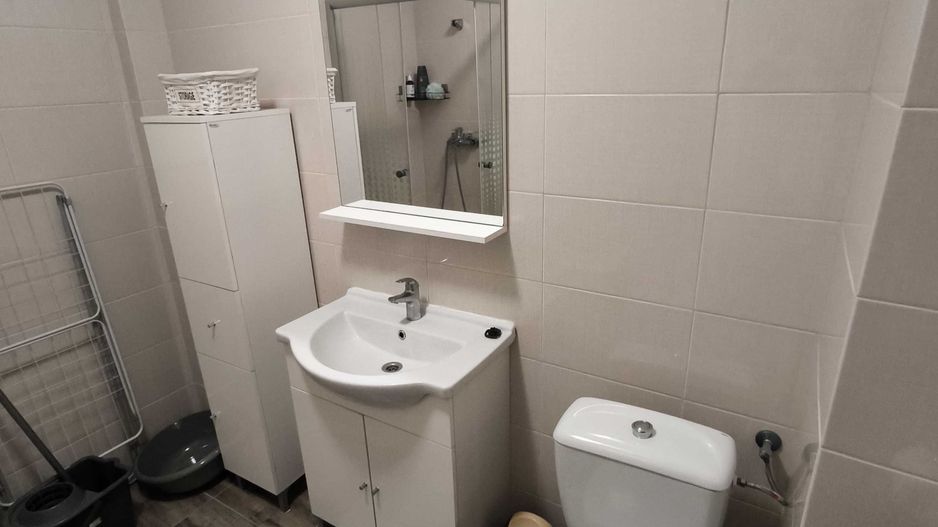 Apartament doua camere, zona centrala Floresti - Poză 7