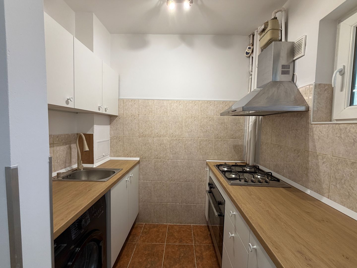 Apartament 2 camere de închiriat Apărătorii Patriei - Poză 4