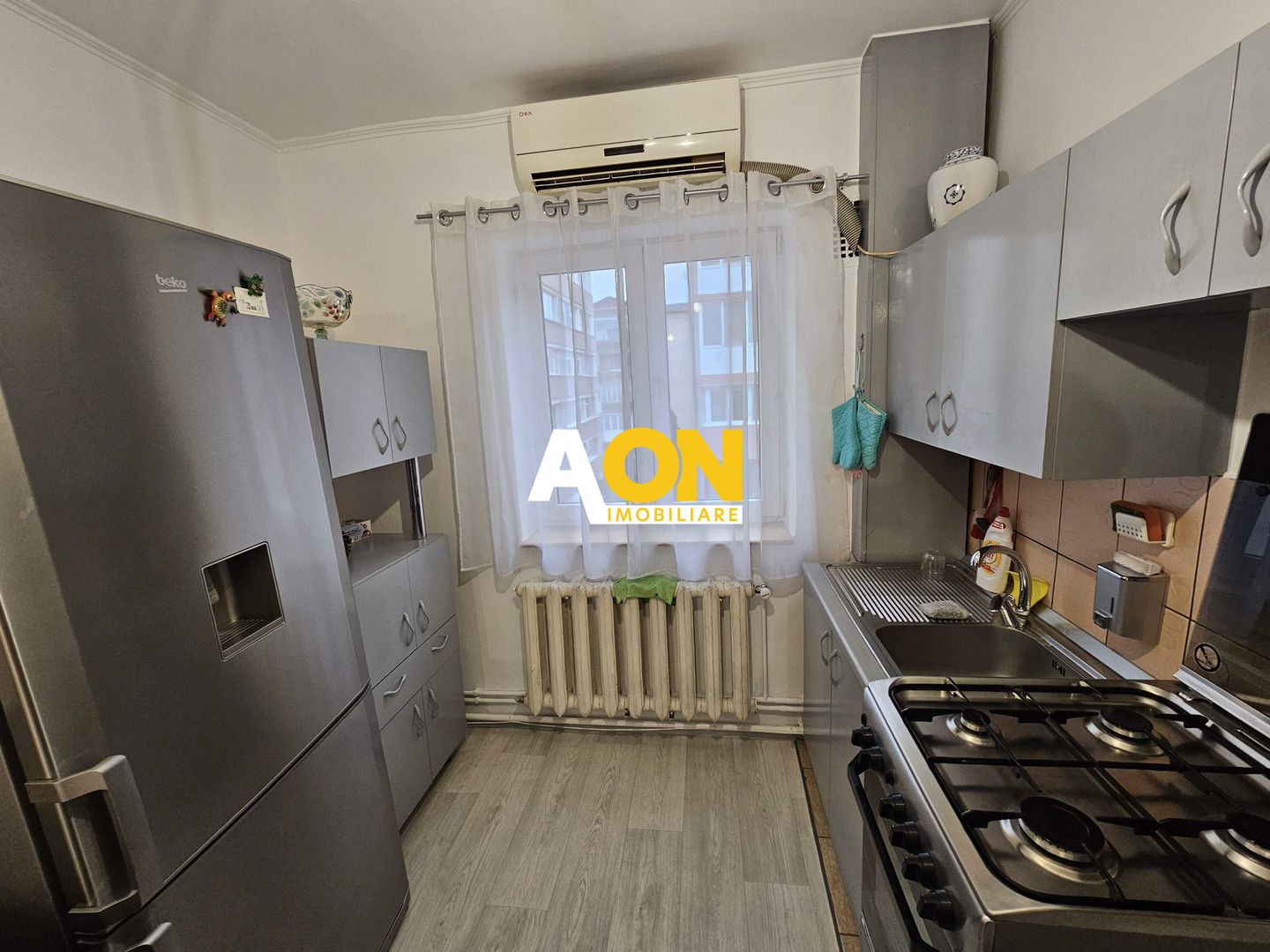 Apartament 3 camere, mobilat, utilat, etaj 2, Cetate - Poză 3