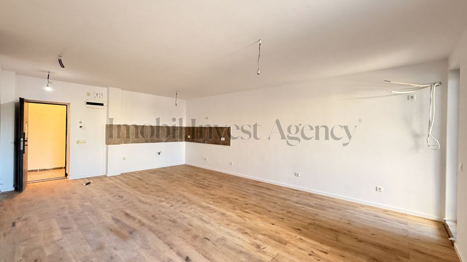 Apartament 3 camere de vanzare Pipera in bloc cu vedere la lac - Poză 3