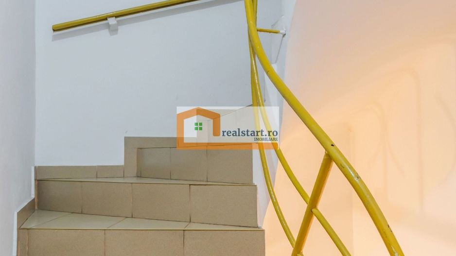 Ideal Investment, 1400 sqm land, mixt buildings, near parks and subway - Poză 11