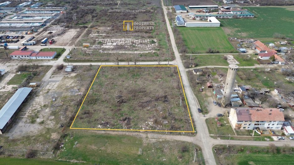 Teren intravilan constructii de vavanzare Arad - Poză 3