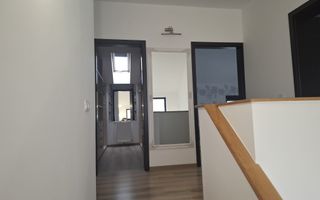 Casa individuala cu pivnita in Sura Mica, zona Salii de sport - Sibiu - Poză 24