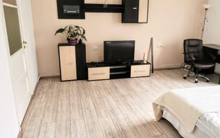 Casa cu 2 camere si curte - zona Mehala COMISION 0 % - Poză 3