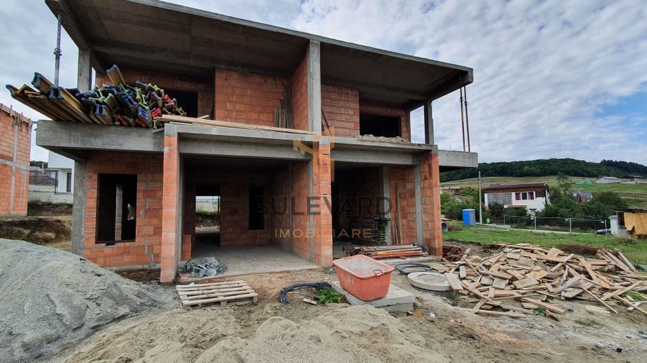 Case de tip duplex in zona exclusiv de case! - Poză 2