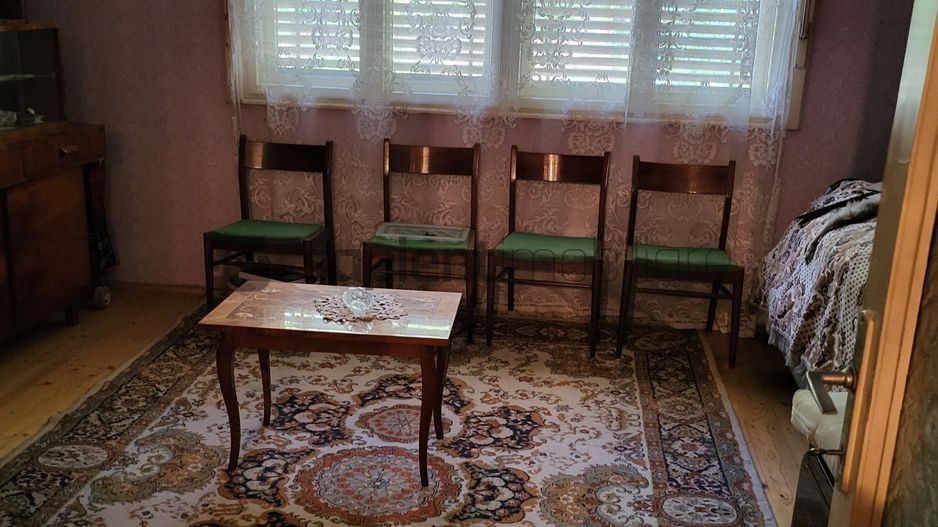 Casa de vanzare pentru 2 familii 5 camere 482mp - Poză 17