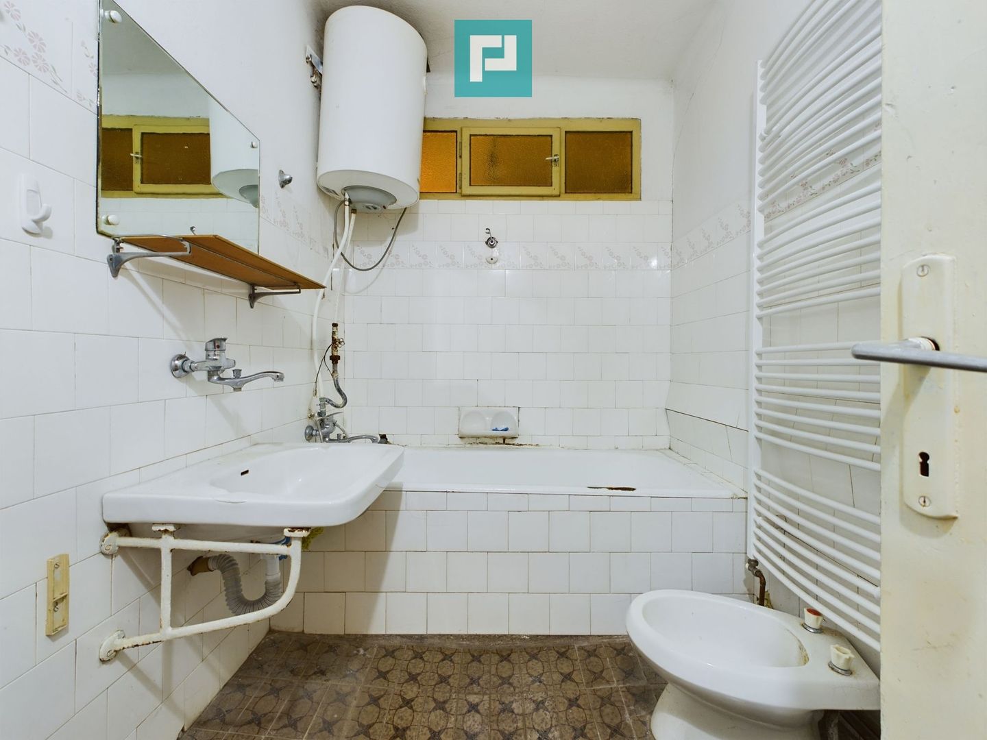 Casă 4 camere, zona centrală în Pâncota - Poză 6