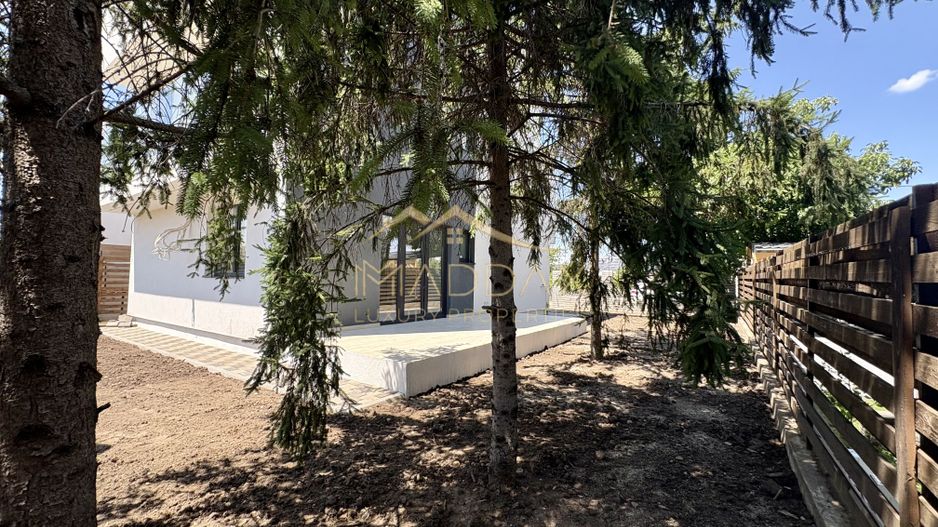 Vila Premium cu 6 camere Tunari  P+1+M ~ Exclusivitate - Poză 2