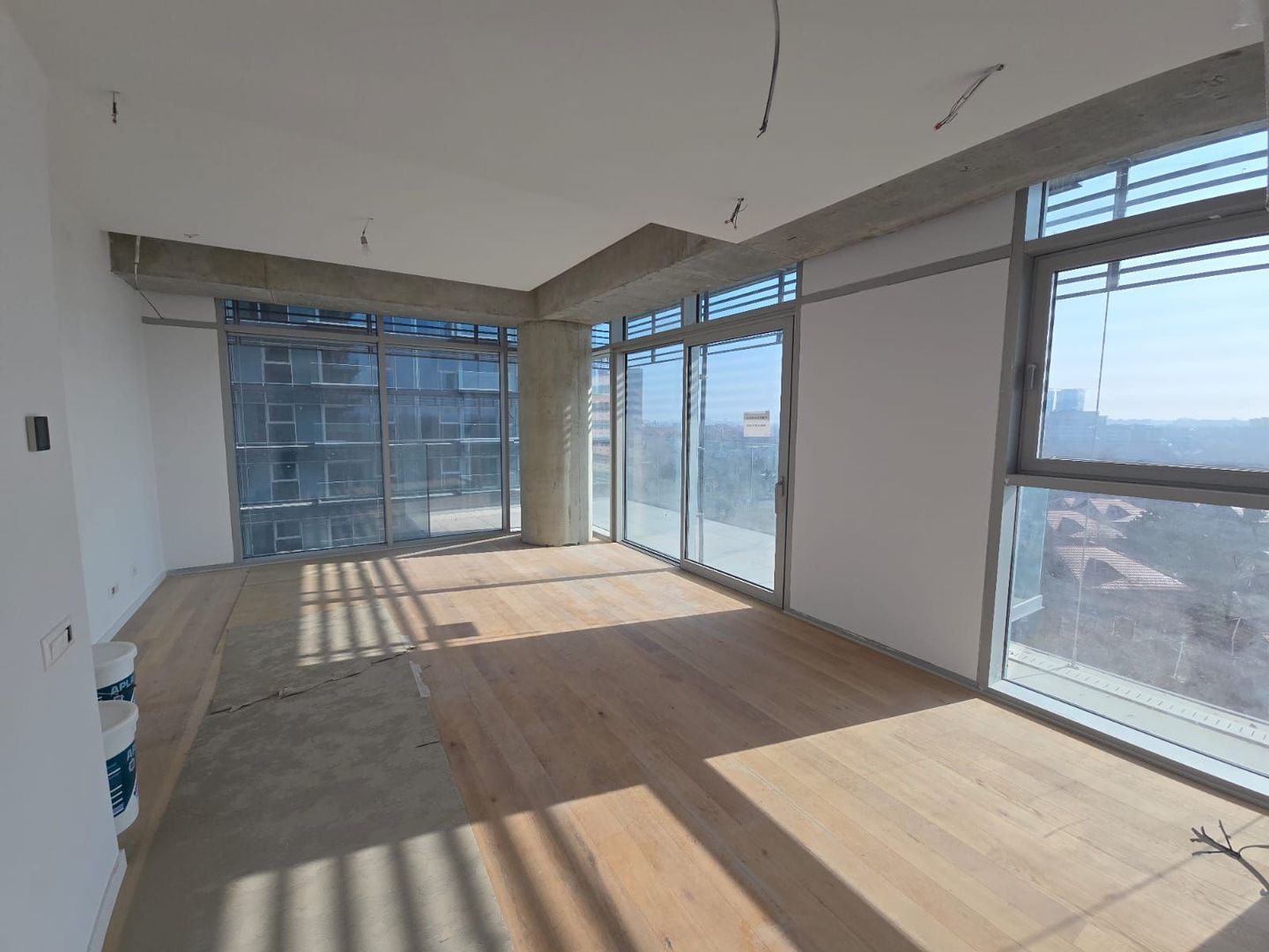 Apartament 3 camere Floreasca Aviatiei Up Site parcare boxa - Poză 1