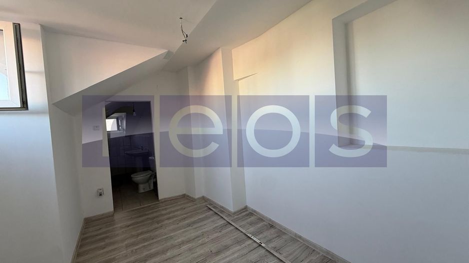 VANZARE 2 CAMERE | MANSARDA | 40 MP | NOU RENOVAT | LOC PARCARE | - Poză 2