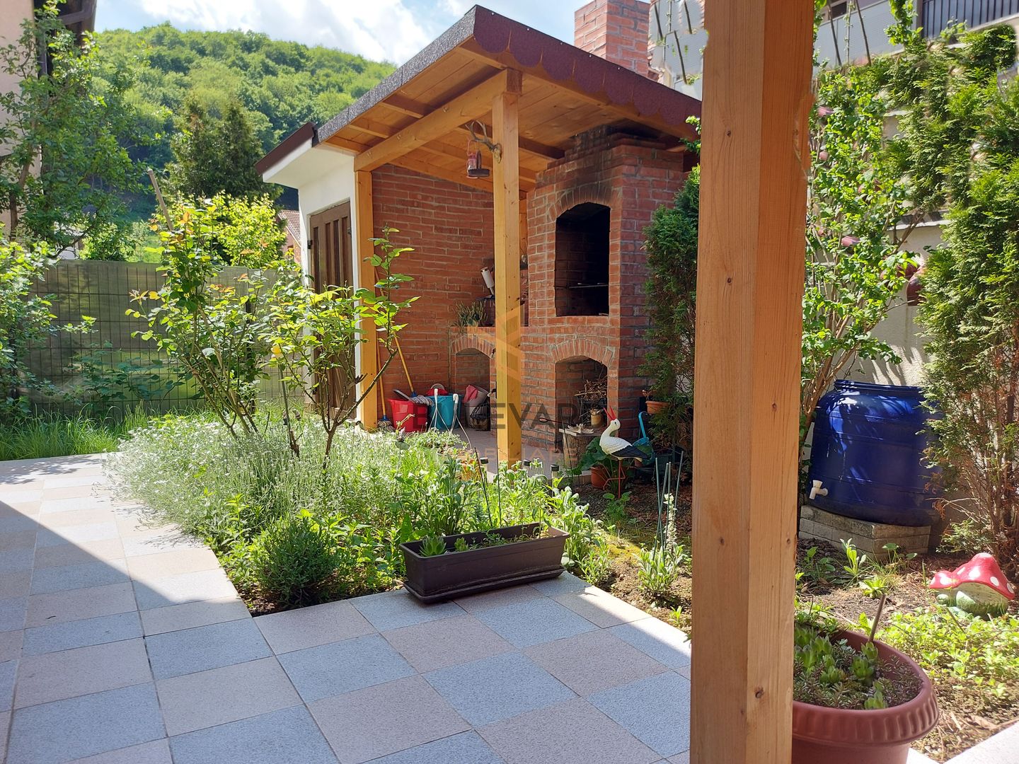 Casa de tip duplex, zona strazii Tautiului! - Poză 1