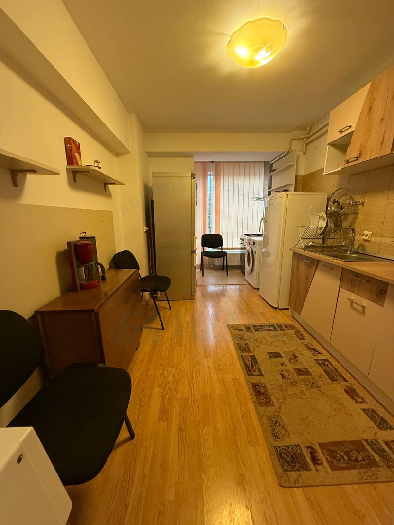 🏡 Apartament 3 camere – Mazepa | Etaj 1 | 450 Euro/luna - Poză 6