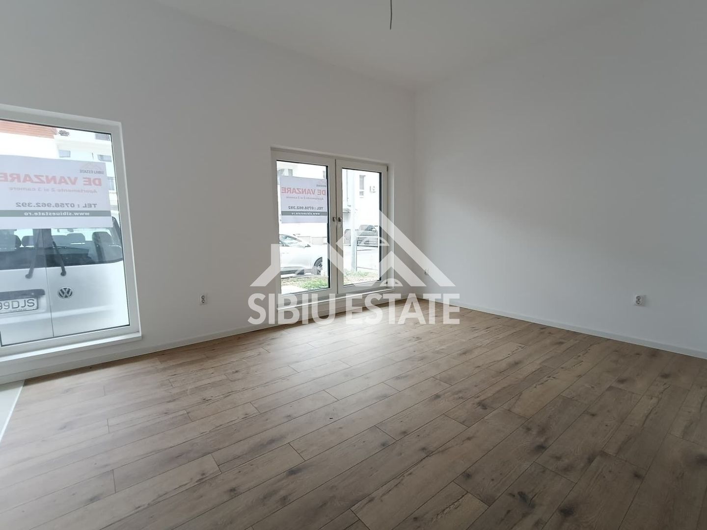 Apartament luminos, ideal locuință sau birou ,parter, 2 locuri parcare - Poză 4