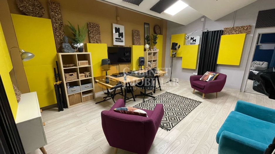 SPATIU COMERCIAL - 3 CAMERE - COMPLEX NEWTON - DE INCHIRIAT - Poză 1