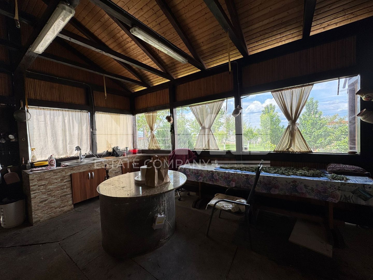 CASĂ DE VÂNZARE | LUNCUȘOARA, UDEȘTI, JUDEȚUL SUCEAVA | PREȚ: 350.000€ - Poză 23
