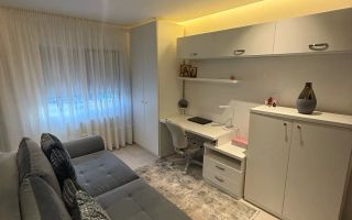 Etaj 1 Apartament 3 Camere Decomandat Mobilat si Utilat - Poză 2