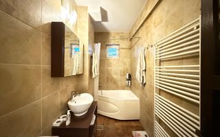 90mp /3 camere/2 bai/ parter inalt/ garaj inclus/ Cartier Plopilor - Poză 5