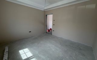 Pozitie centrala. La asfalt. Toate utilitatile - Poză 2