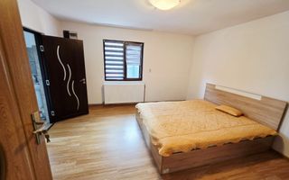 🏡 Casă renovată cu 6 camere, teren 557 mp – Berceni, Prahova - Poză 42